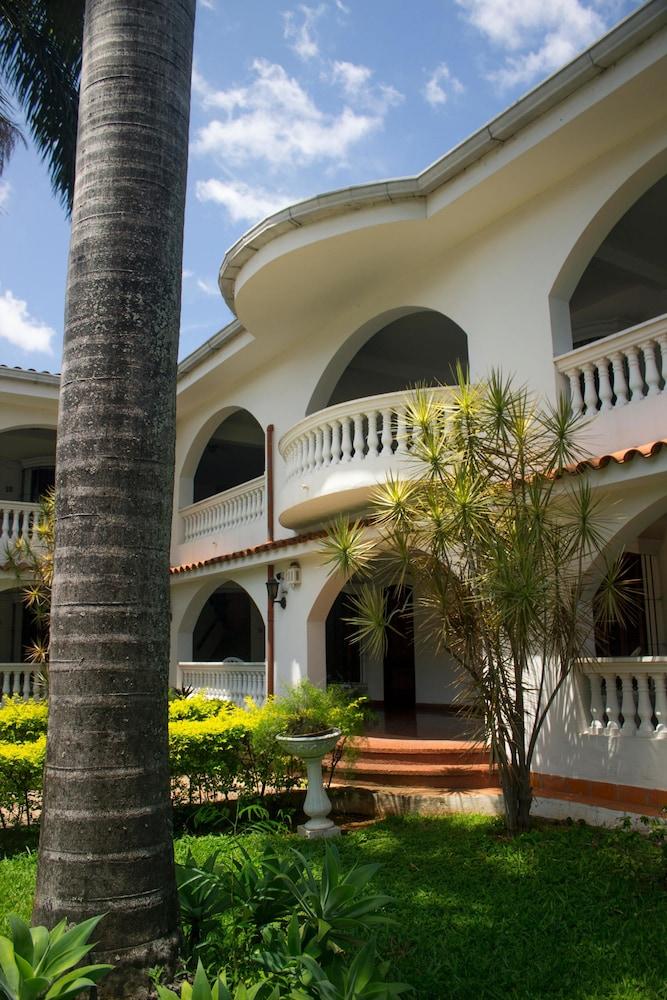 Hotel Bavaria อะซุนซิออง ภายนอก รูปภาพ