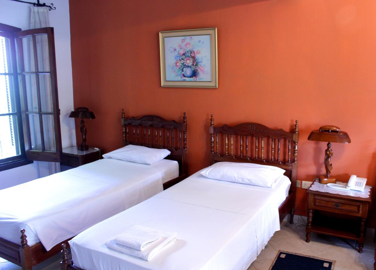 Hotel Bavaria อะซุนซิออง ภายนอก รูปภาพ