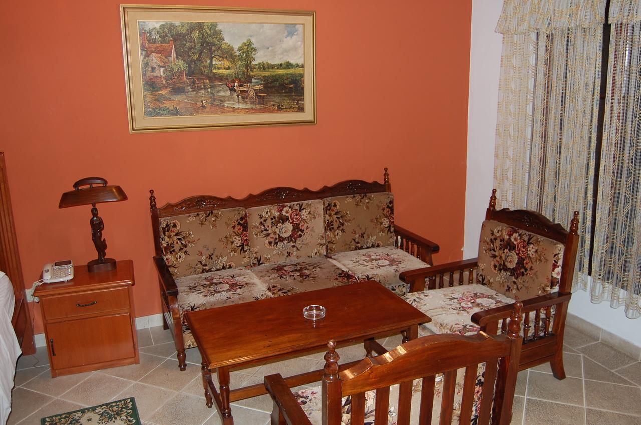Hotel Bavaria อะซุนซิออง ภายนอก รูปภาพ